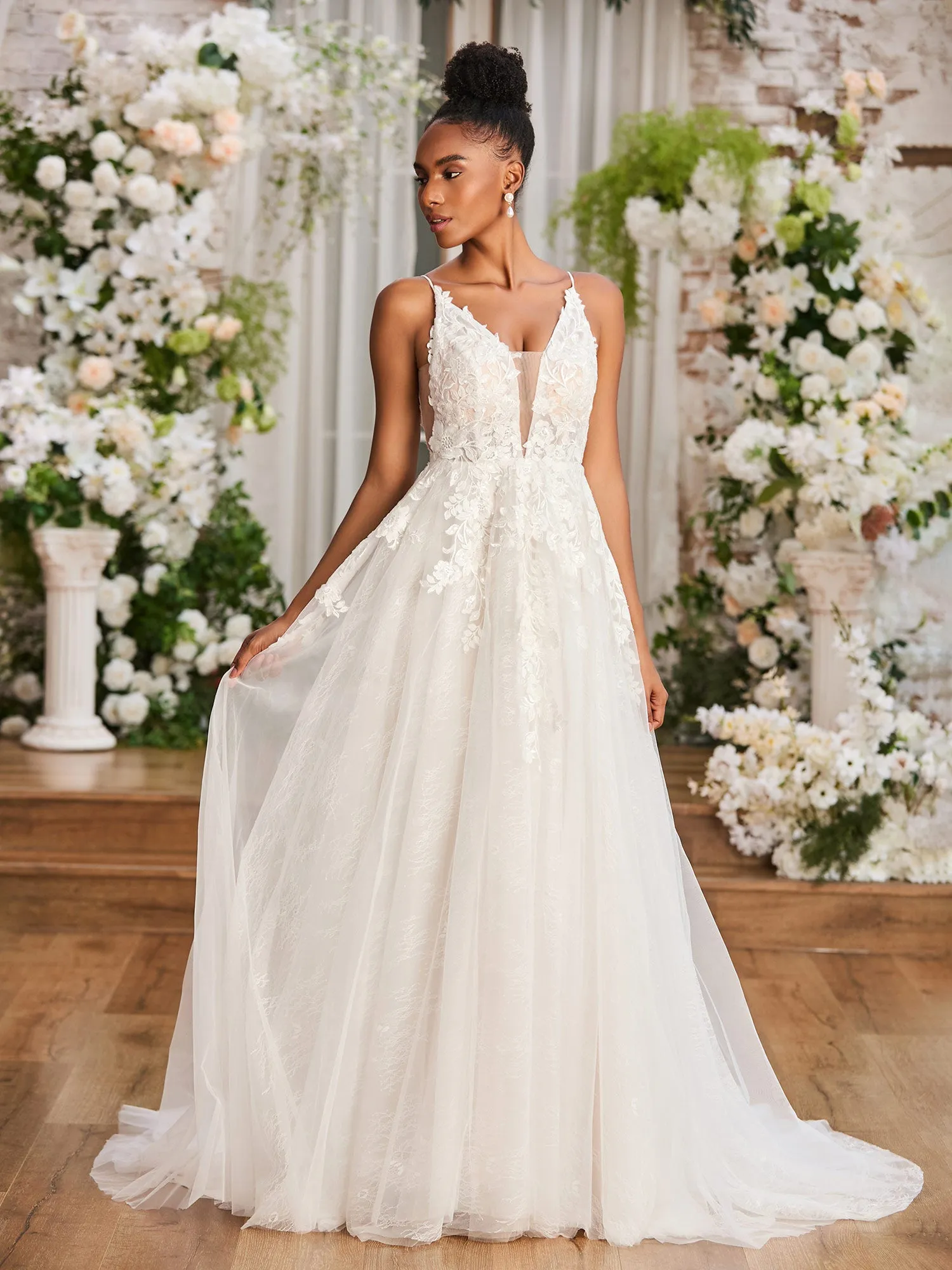 Appliqued Plunging V-neck Spaghetti Straps Wedding Dress White