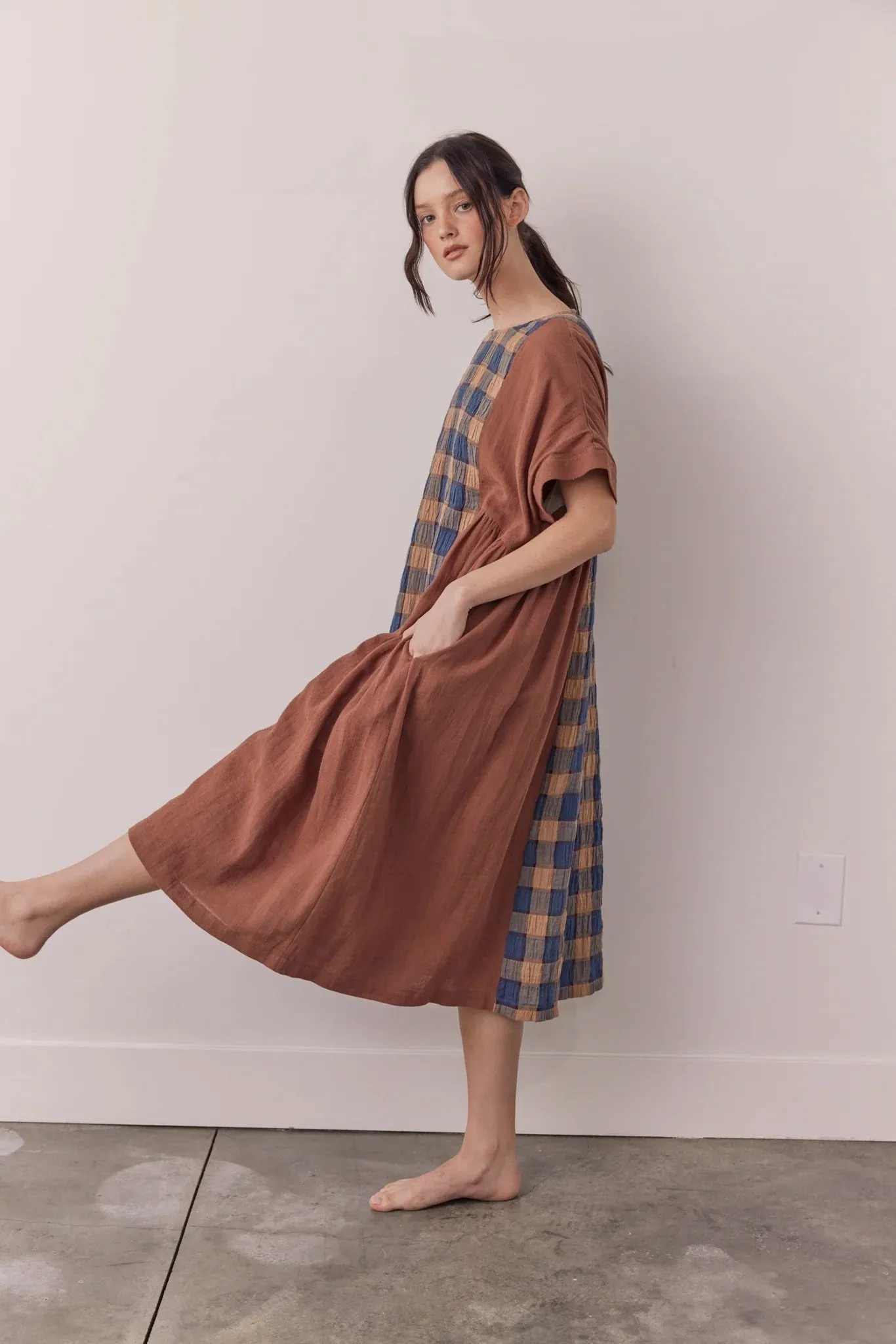 Contrast Midi Dress in Blue and Brown