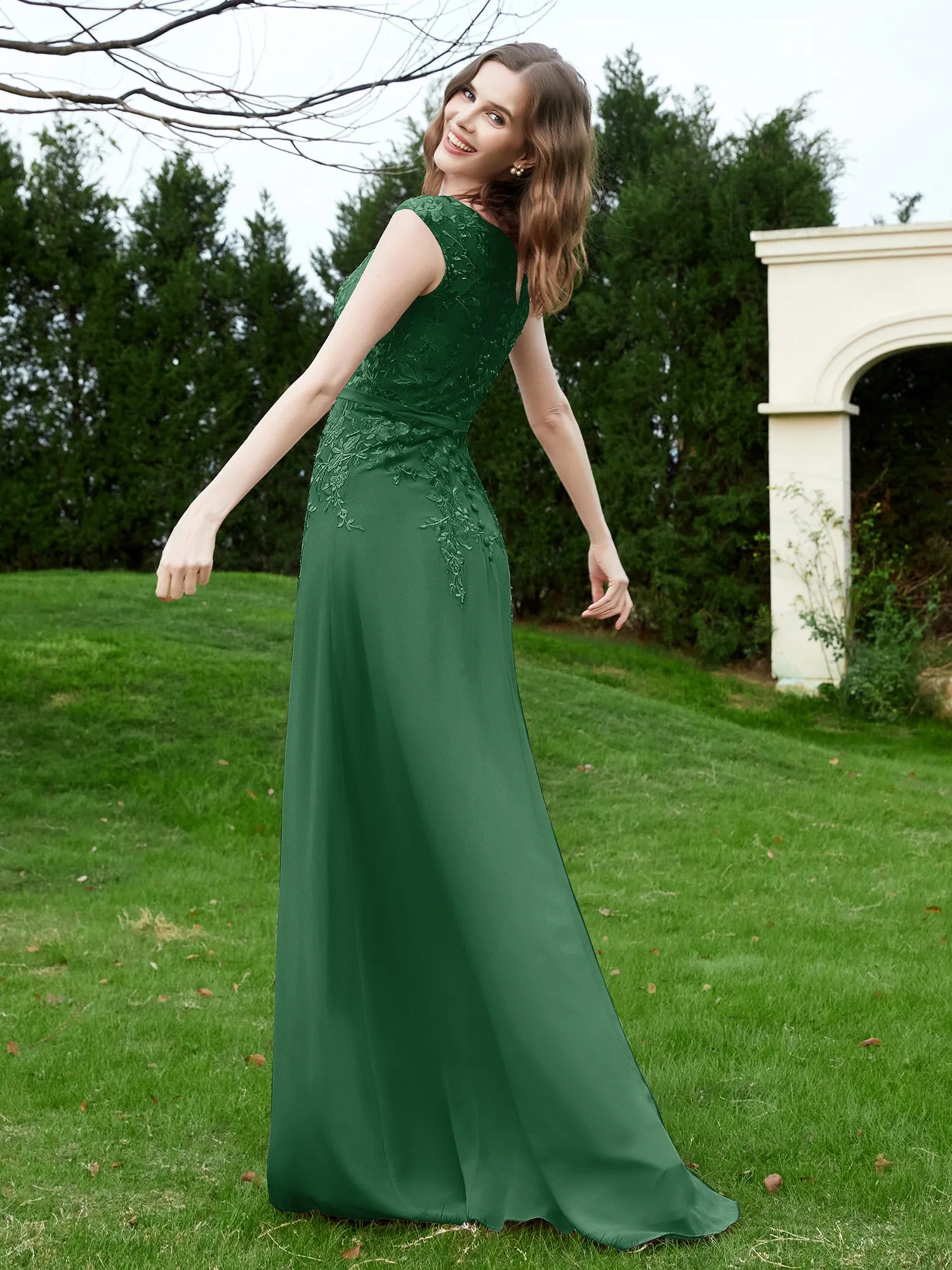 Elegant Illusion Lace Appliqued Dress With Buttons Dark Green Plus Size