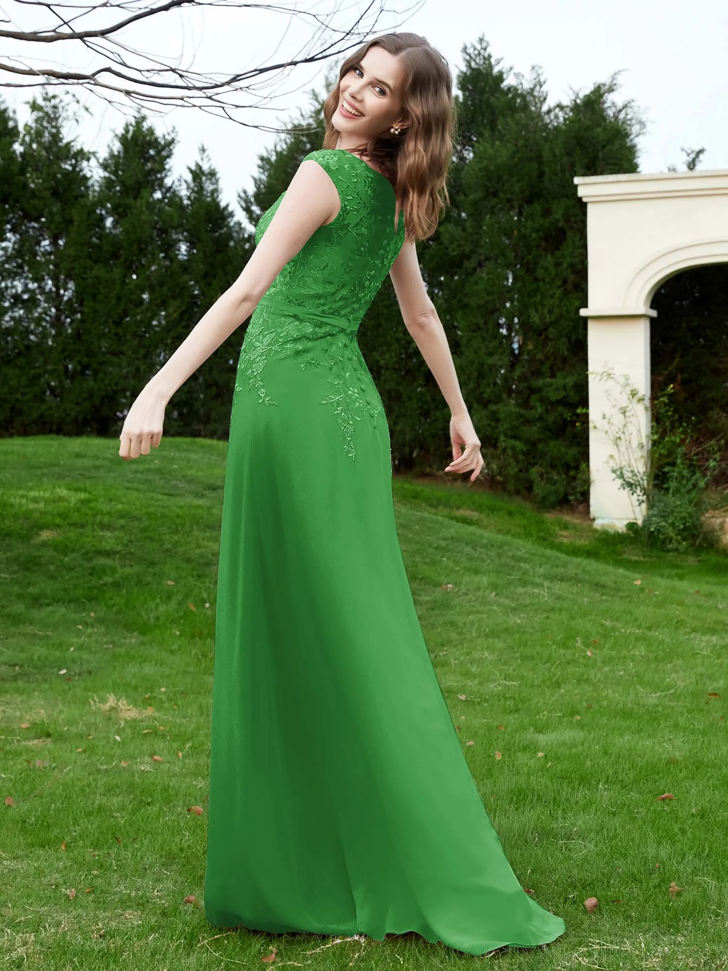Elegant Illusion Lace Appliqued Dress With Buttons Green Plus Size