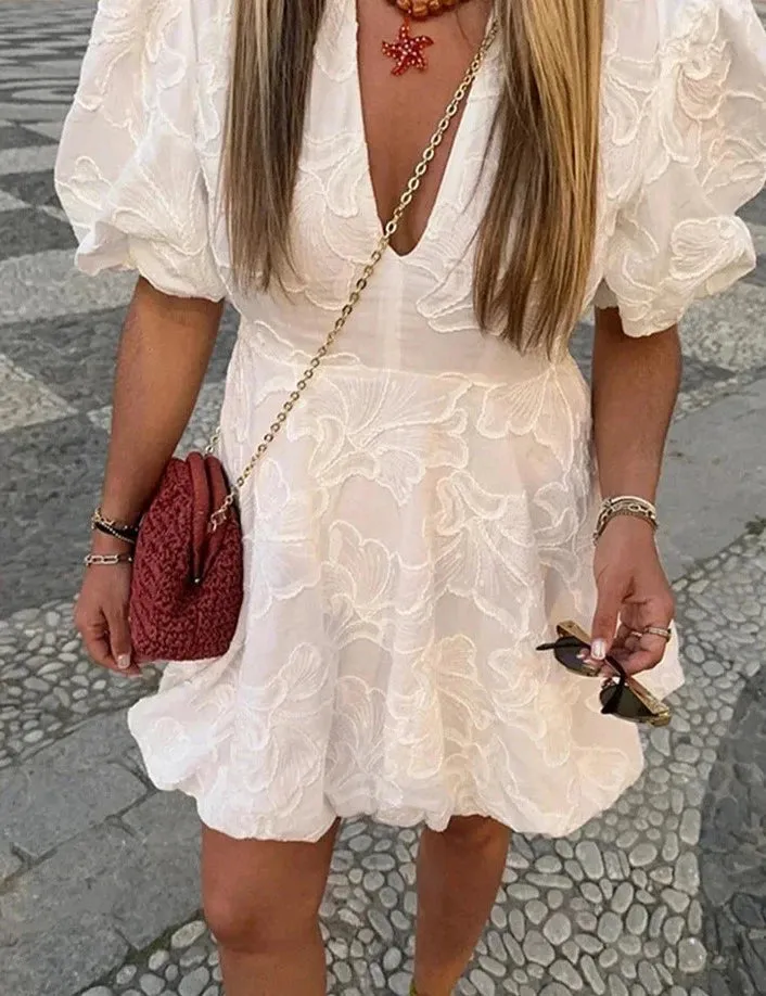Ellie - Elegant mini dress with puff sleeve